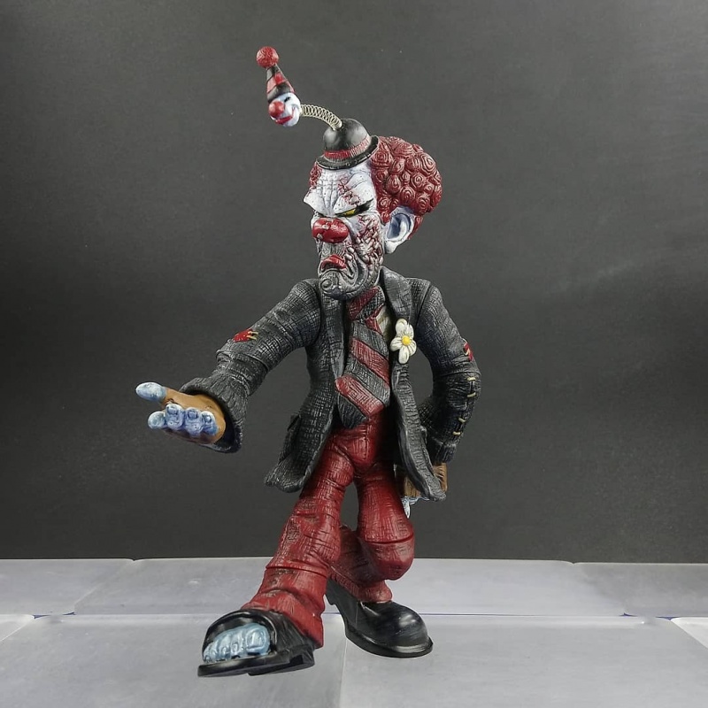 Клоун бошкотряс Mezco Toyz Dark Carnival - Stitches Clown
